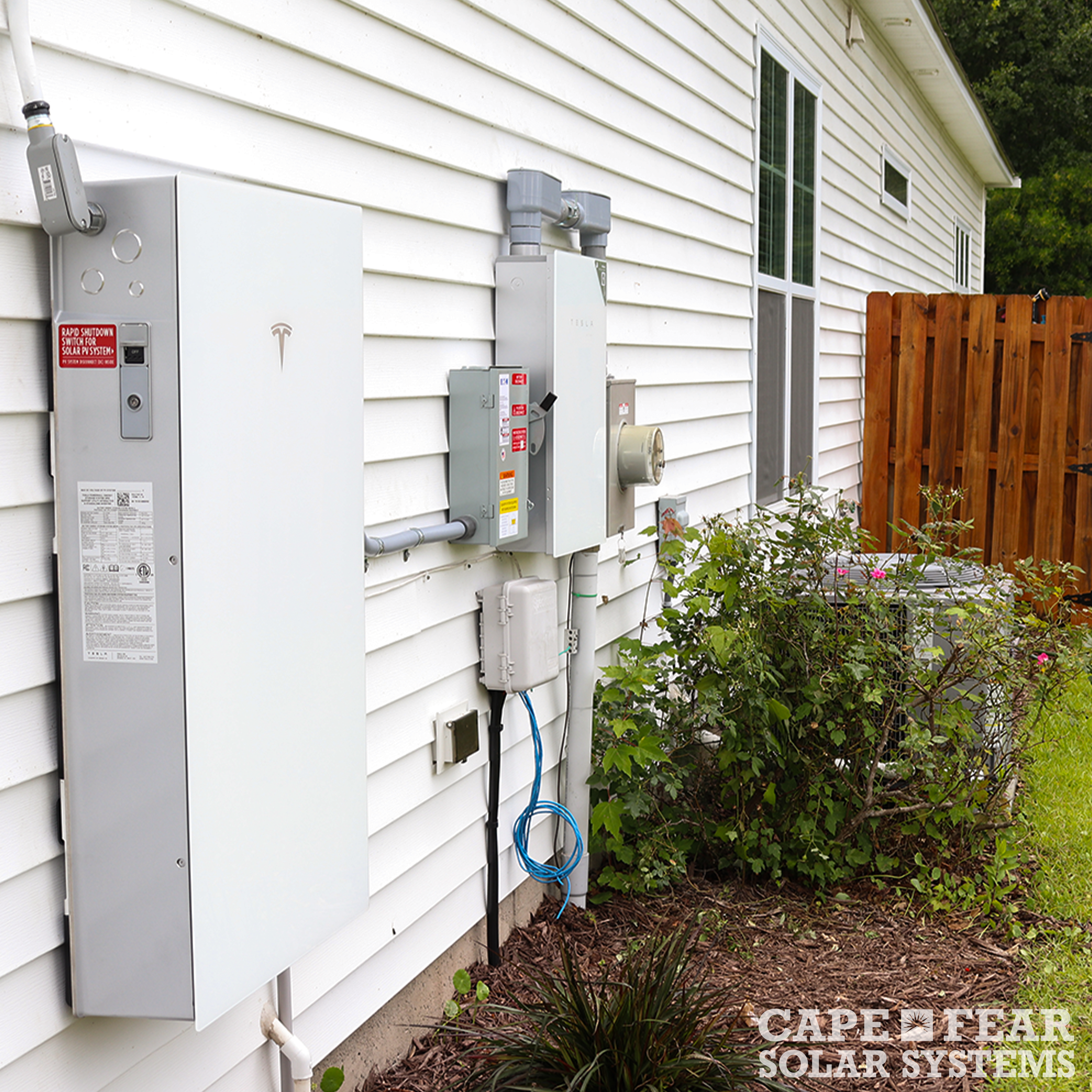 Battery Storage vs. Generators: Which Is Better for Coastal Homes?